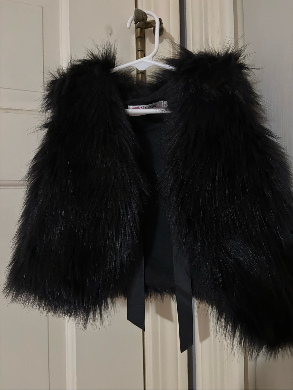 Girls Black Faux Fur Vest with Tie Front 3t 4t